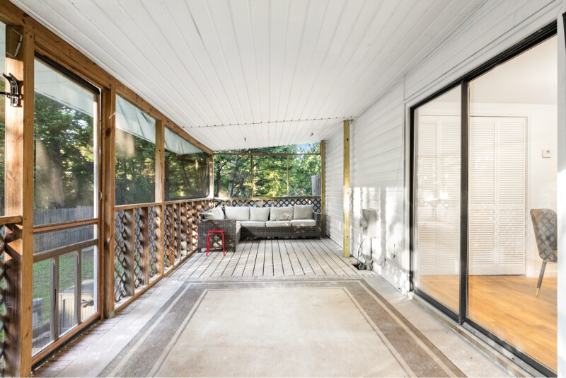 Building Photo - 107 Briar Ln