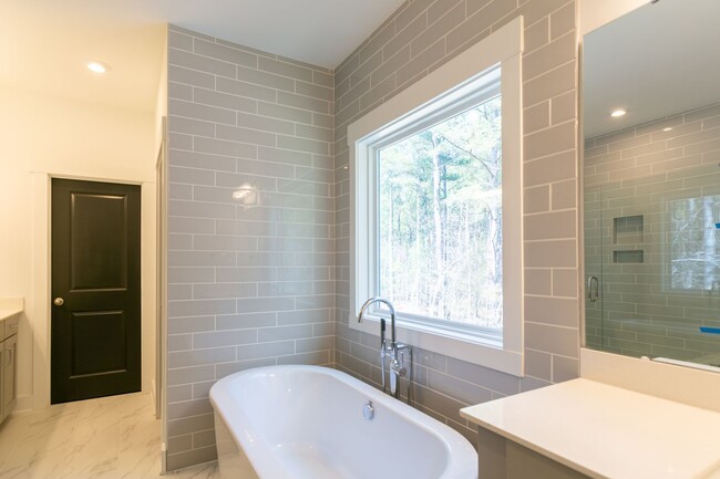 Building Photo - Stunning home in The Parks at Meadowview!