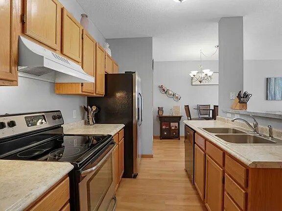 Building Photo - 3639 Vermilion Ct N