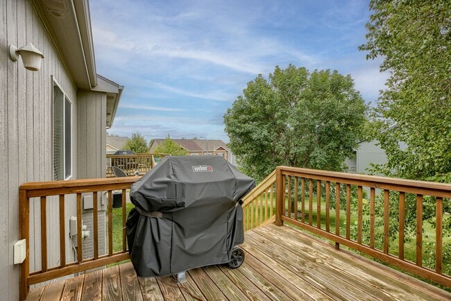 Building Photo - Short Term Furnished 3 Bedroom Townhome!!