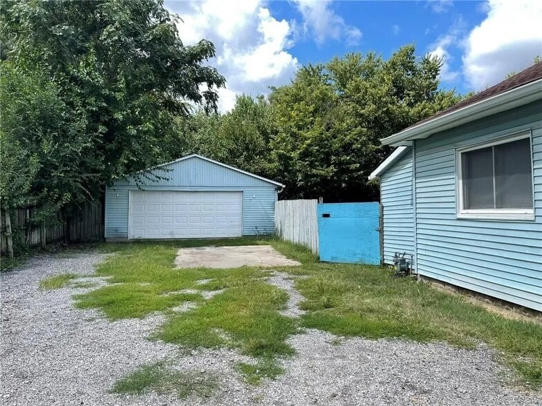 Building Photo - 1434 S Moreland Ave