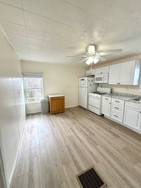 Building Photo - 1708 10th St