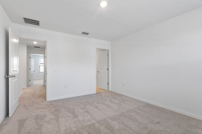 Building Photo - 3094 SKYLINE