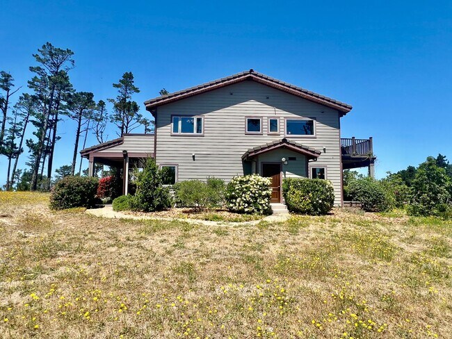 Building Photo - Carmel Highlands Mountain Top Stunning Vie...