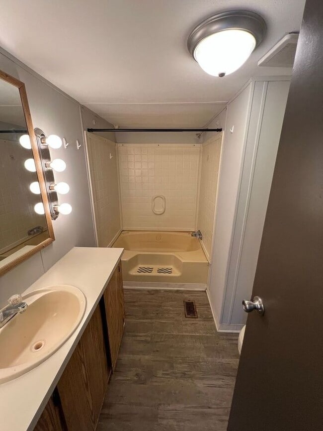 Building Photo - “Stylish & Comfortable 3BR Home in Sought-After Buford Community”
