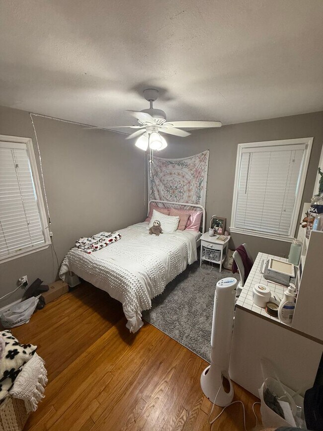 Building Photo - 3/2 Single Family Home Close to FSU!