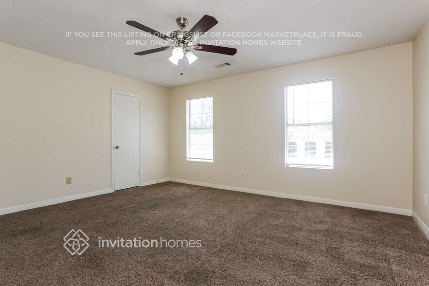 Building Photo - 8514 Westchester Dr