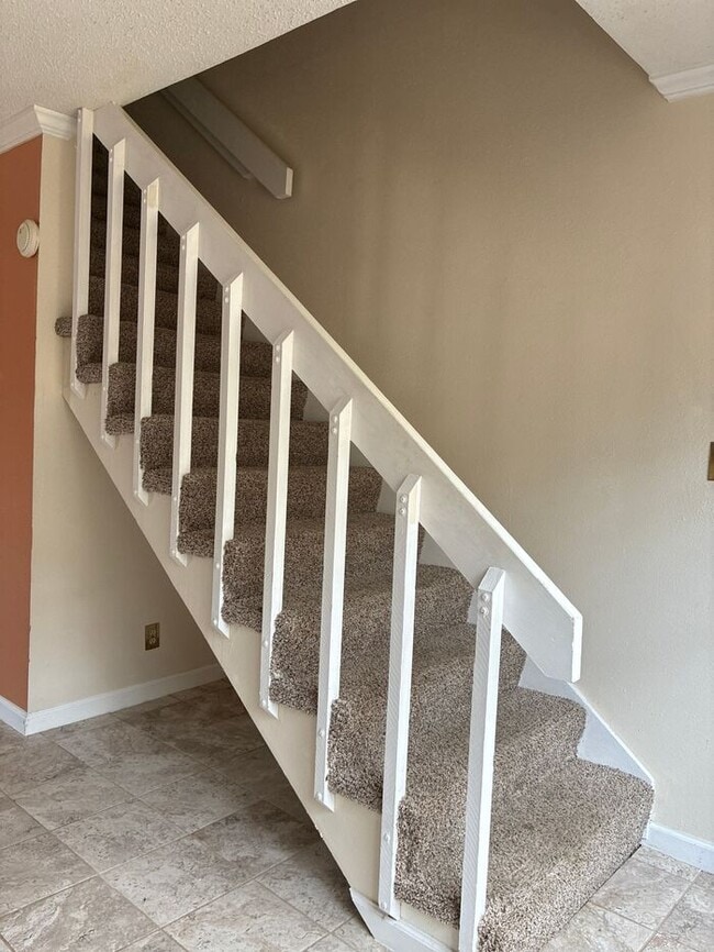 Building Photo - 1BR/1.5BA w/ Fireplace • Balcony • Pool Access in San Antonio