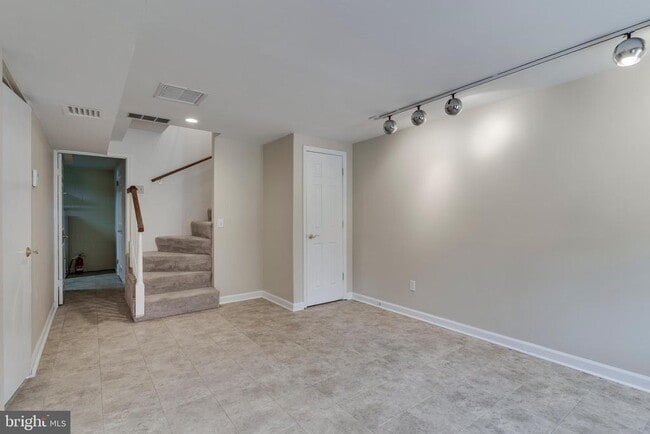 Building Photo - 9201 Harrington Dr