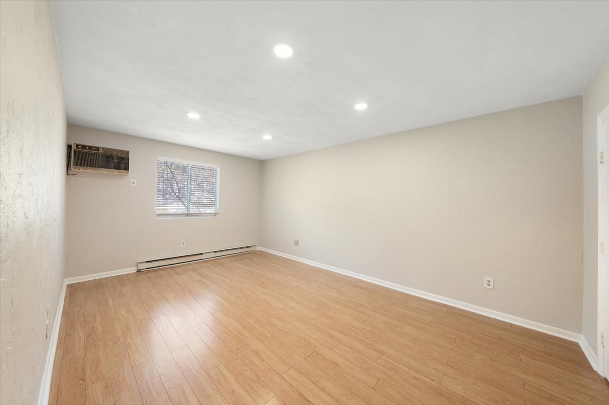 Building Photo - 176 Swanson Rd