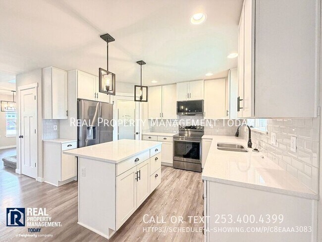 Building Photo - 362 Bondgard Ave E