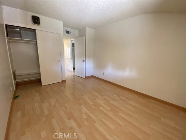 Building Photo - 1555 W 187th St