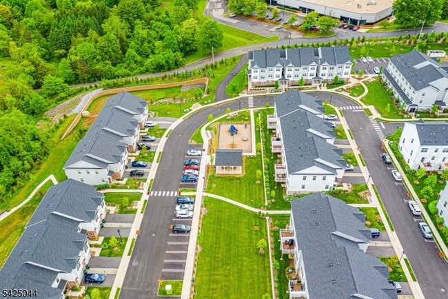 Building Photo - 309 Saratoga Ct