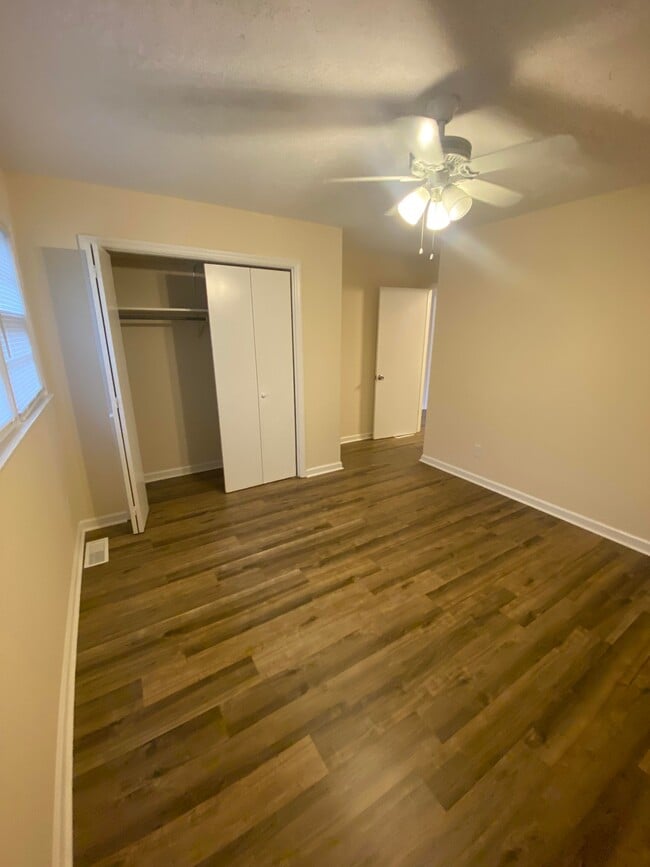 Building Photo - 2119 Rock Creek Dr