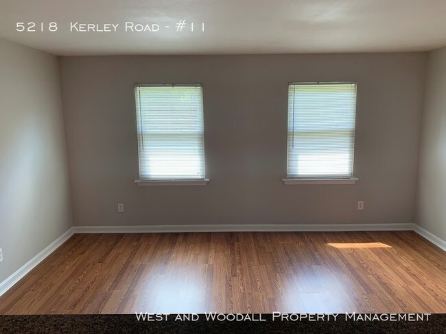 Building Photo - Great Two Bedroom, One Bathroom apartment