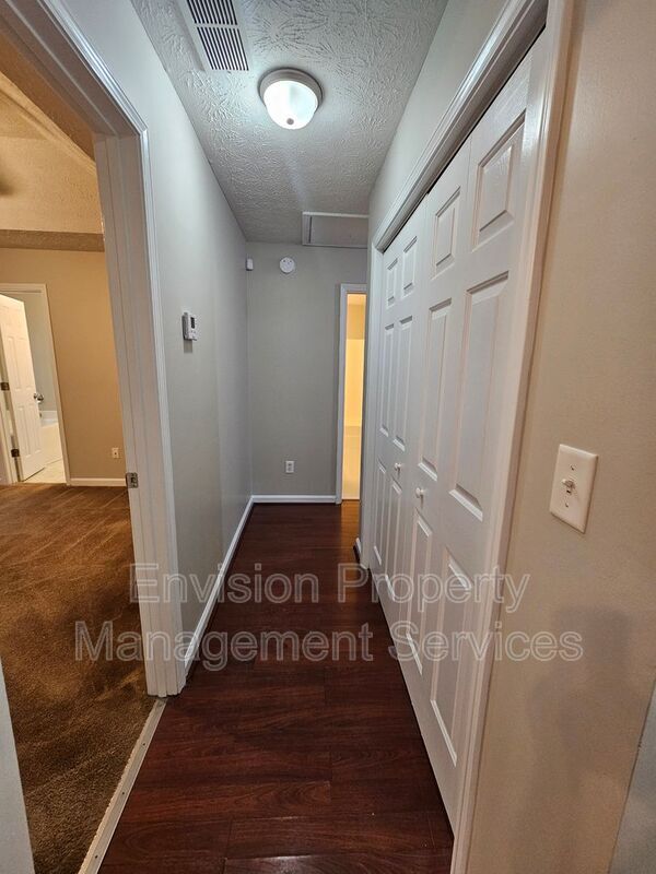 Building Photo - 1775 Graystone Dr