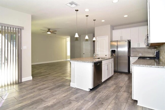 Building Photo - 1050 Kenney Fort Crossing