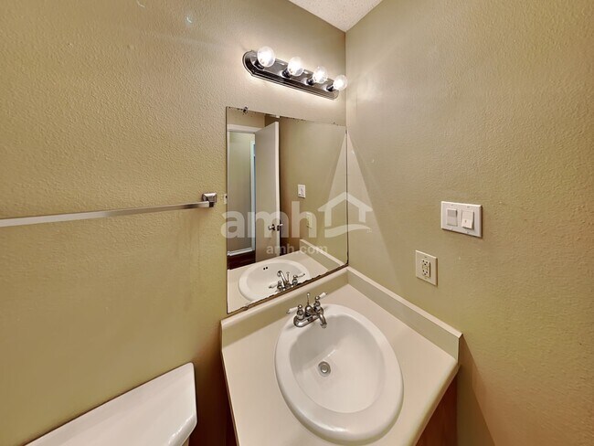 Building Photo - 9651 Arcadia Creek