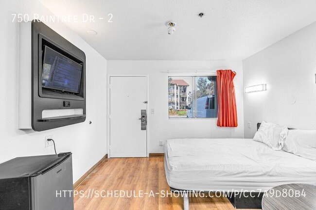 Building Photo - Newly remodeled modern Studio + 1 Bath + P...