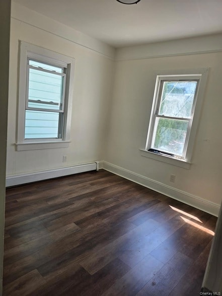 Building Photo - 40 Parsons St