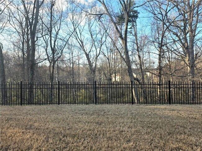 Building Photo - 3514 Brockenhurst Dr