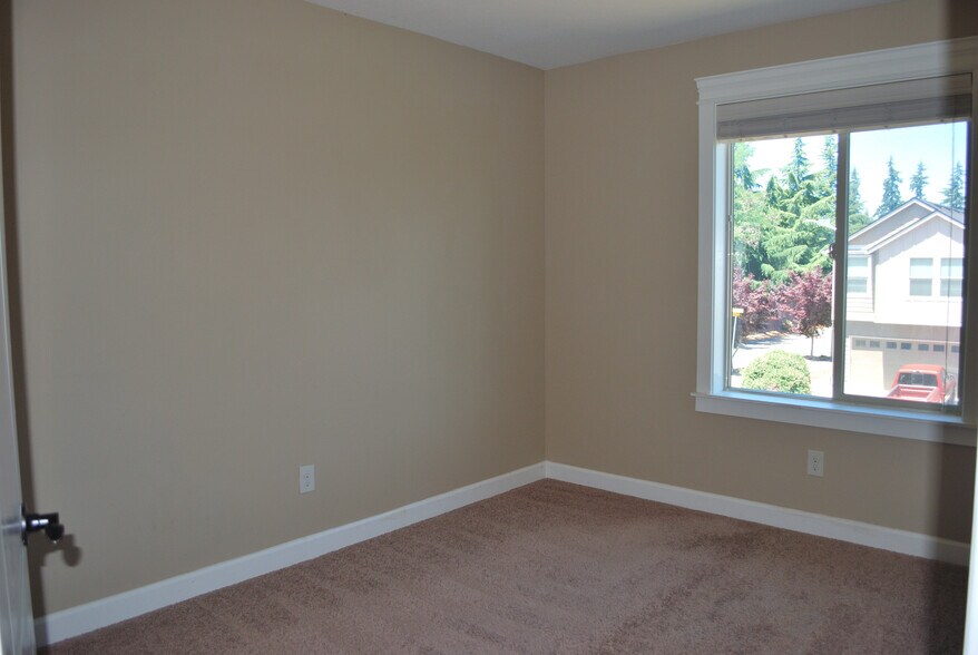 Building Photo - 9706 NE 75th Way
