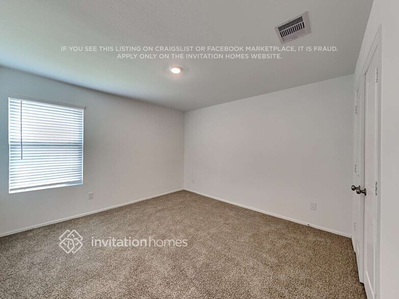 Building Photo - 24011 Mustang Run Dr
