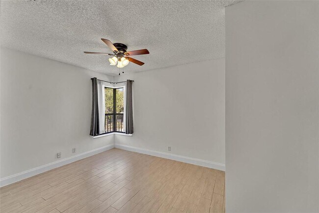 Building Photo - 3529 NW 35th St