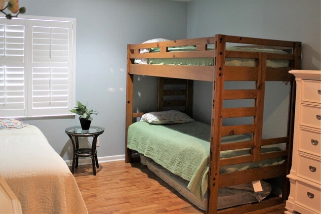 Building Photo - 1209 Ocean Dunes Cir