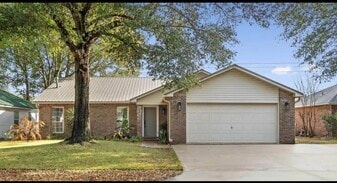 Building Photo - 4577 Top Flight Dr