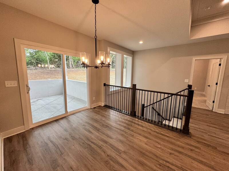 Building Photo - 1613 SW Hedgewood Ln