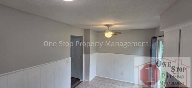 Building Photo - Beautiful 3 Bedroom 1 Bathroom in Independence!