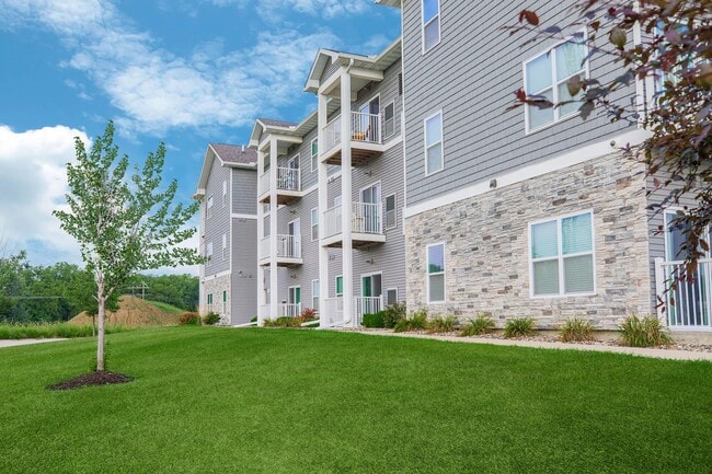 Building Photo - The Groves on Devils Glen