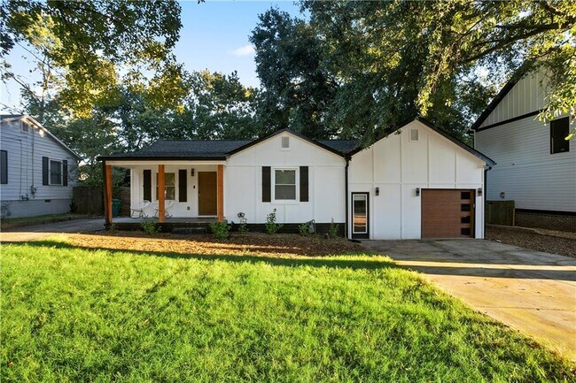 Primary Photo - 1377 Marston St SE