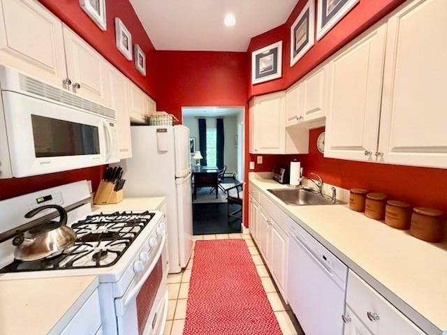 Building Photo - 448 Gibbs Ave