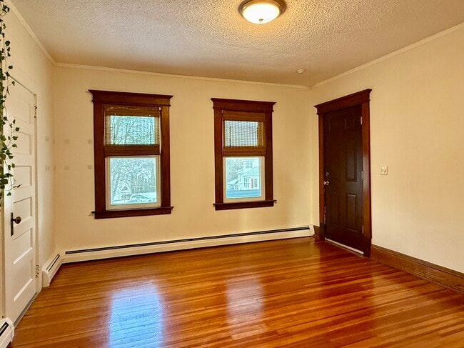 Building Photo - 1181 Boulevard