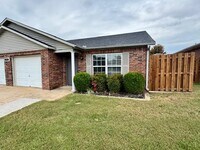 Building Photo - 3500 SW Landau Ct