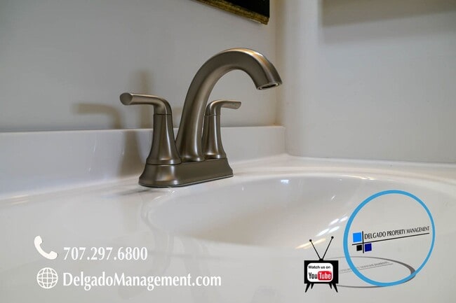 Building Photo - Benicia Southampton Hills 3bed house