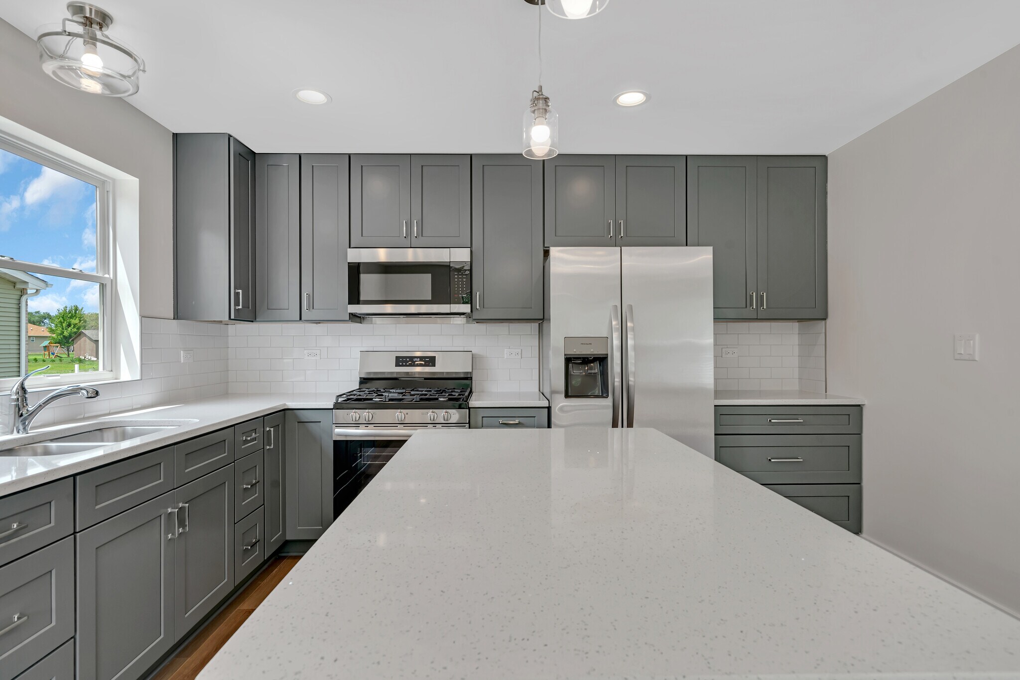 Building Photo - 875 Covey Ln