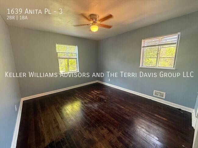 Building Photo - 1639 Anita Pl