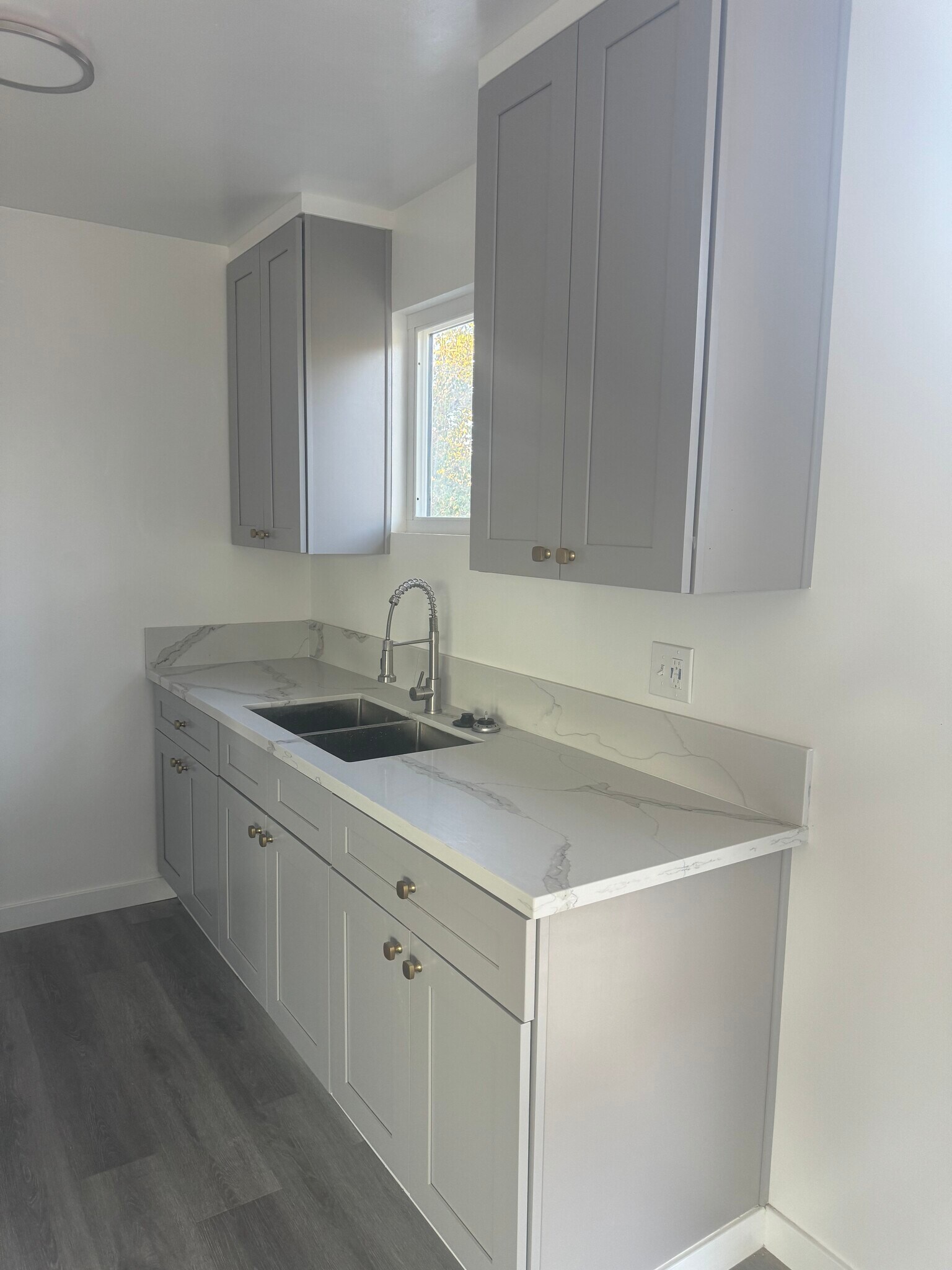 Kitchen - 227 Justin Ave
