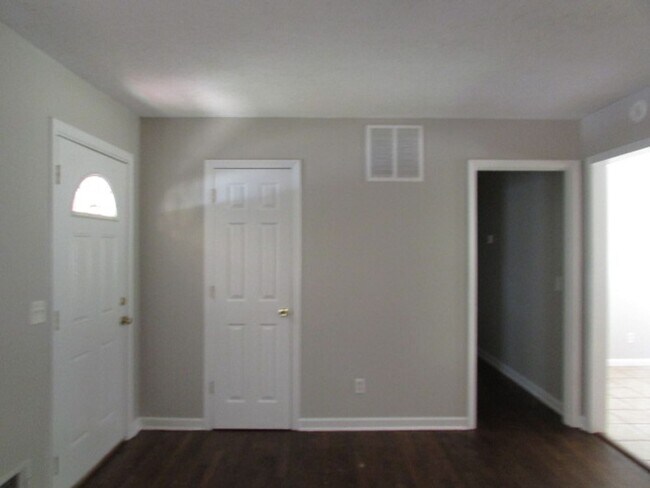 Building Photo - 2444 Derwent Dr