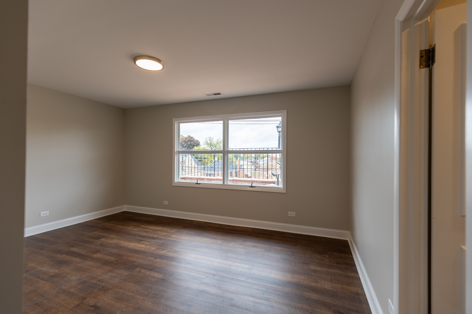 Building Photo - 5643 S Harlem Ave