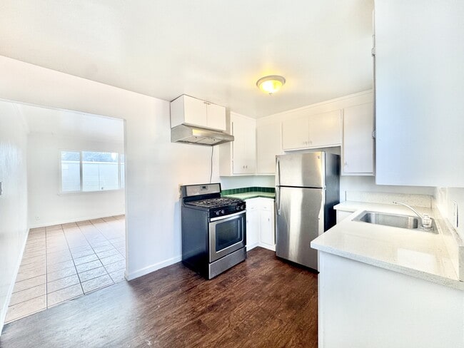 Building Photo - 277 Cherry Way