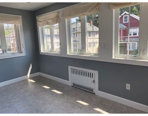 Building Photo - 39 Century St