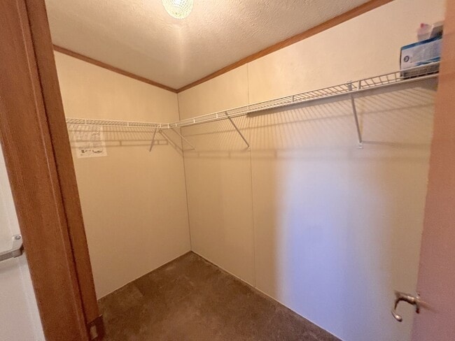 Building Photo - 1066 S 100 E