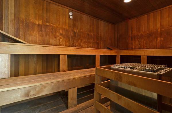 Sauna - 440 N Wabash Ave