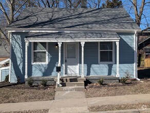 Building Photo - 3 bedroom House in Downtown Boonville