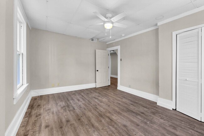 Building Photo - Totally Renovated Bungalow