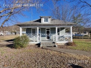 Building Photo - 5261 Evitt St